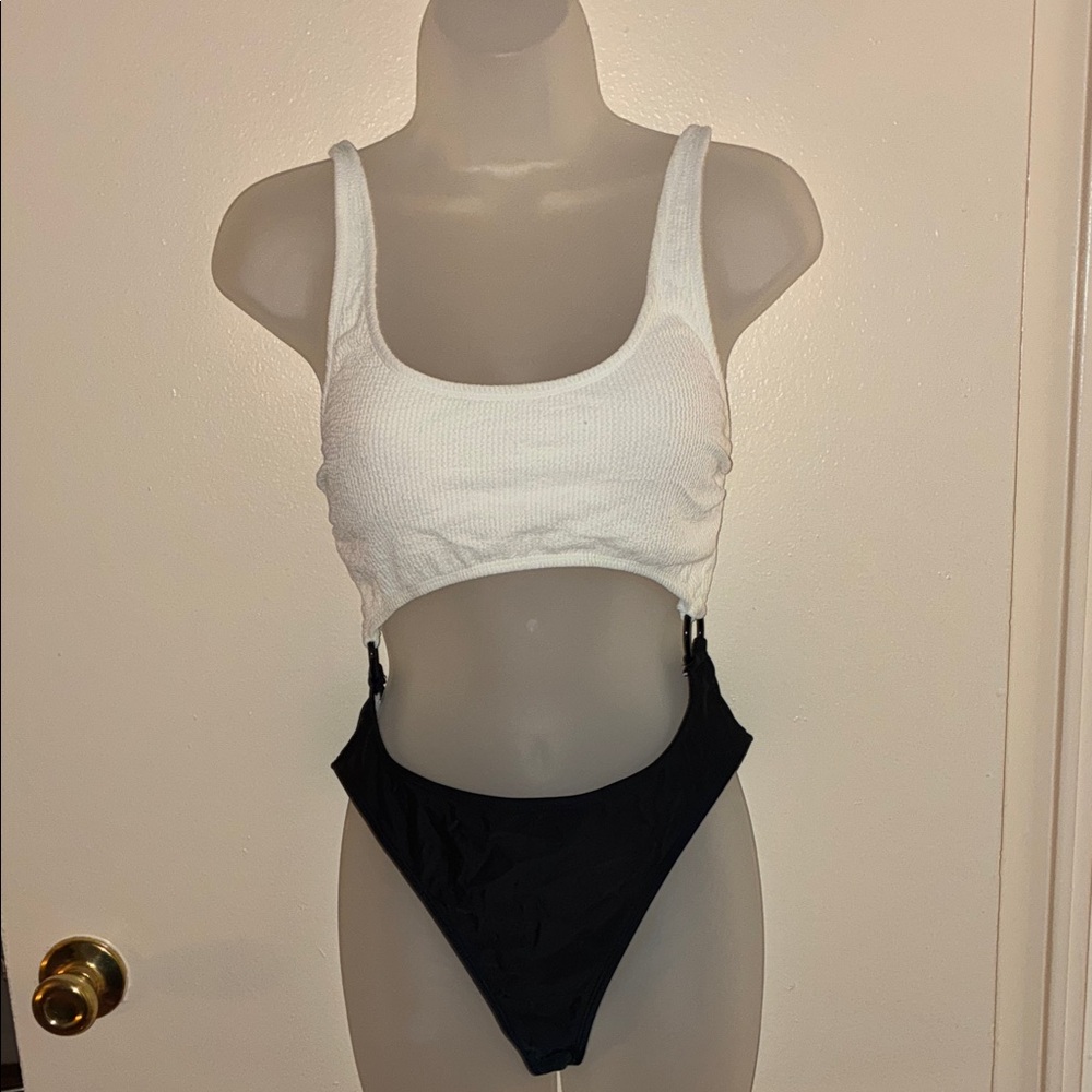 Forever 21 White and Black One Piece Swimsuit